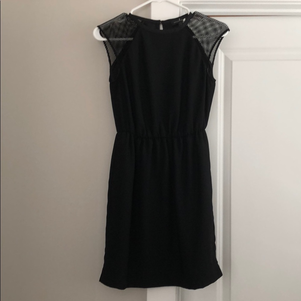 Banana republic mesh sleeves dress